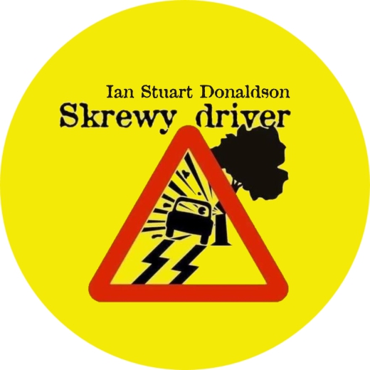 Stuart, Ian Screwdriver Screwy Driver Anstecker mit Sicherheitsnadel Ø 25mm