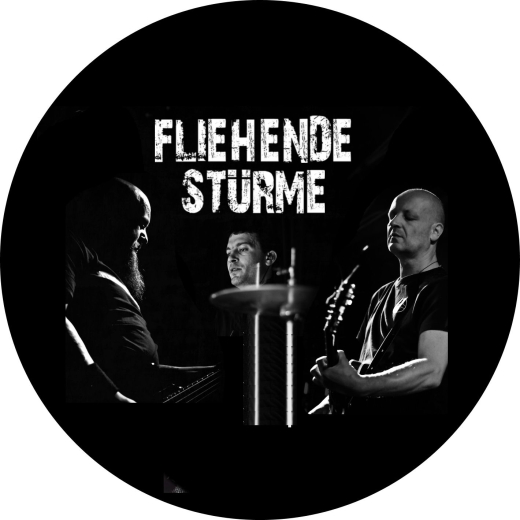 Fliehende Stürme Motiv 3 Anstecker mit Sicherheitsnadel Ø 25mm