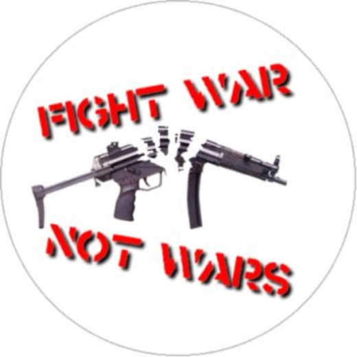 Fight War Not Wars Anstecker mit Sicherheitsnadel Ø 25mm