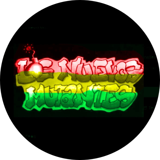 Los Nuevos Mutantes Motiv 1 Anstecker mit Sicherheitsnadel Ø 25 mm Punk mit Trompeten, Ska-Punk aus Köln