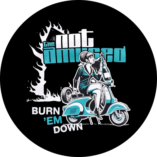 Not Amused, The Not Amused Motiv 1 Anstecker mit Sicherheitsnadel Ø 25 mm