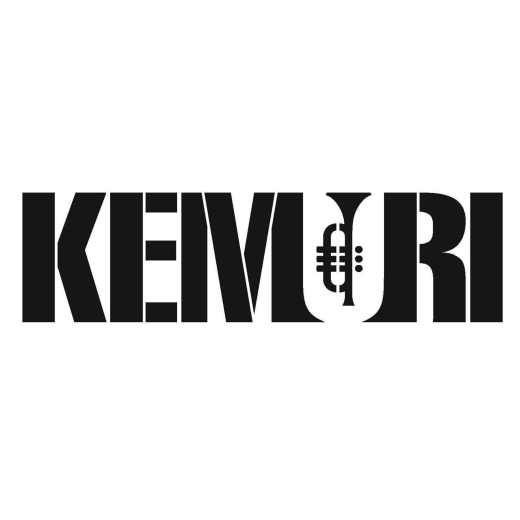 Kemuri Motiv 1 Anstecker mit Sicherheitsnadel Ø 25 mm