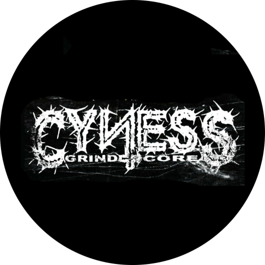 Cyness Motiv 1 Anstecker mit Sicherheitsnadel Ø 25 mm