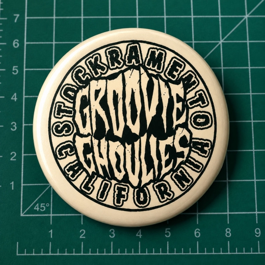 Groovie Ghoulies Motiv 1 Anstecker mit Sicherheitsnadel Ø 25 mm