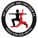 Antifa Yogis Gut gedehnt und trotzdem da Motiv 1 Anstecker mit Sicherheitsnadel Ø 25mm