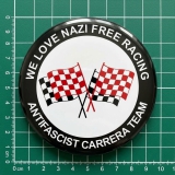 Antifascist Carrera Team Motiv 1 Anstecker mit Sicherheitsnadel Ø 25 mm
