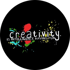 Creativity Is Intelligence Having Fun Motiv 1 Anstecker mit Sicherheitsnadel Ø 25mm