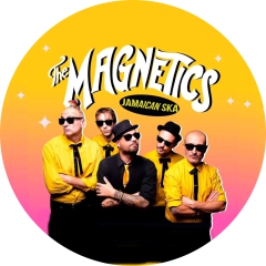 Magnetics, The Magnetics Motiv 5 Anstecker mit Sicherheitsnadel Ø 25mm