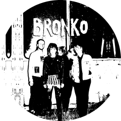 Bronko Motiv 4 Anstecker mit Sicherheitsnadel Ø 25 mm