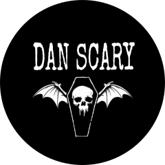 Dan Scary Motiv 1 Anstecker mit Sicherheitsnadel Ø 25 mm