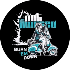 Not Amused, The Not Amused Motiv 1 Anstecker mit Sicherheitsnadel Ø 25 mm