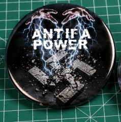 Antifa Power Motiv 1 Anstecker mit Sicherheitsnadel Ø 25 mm