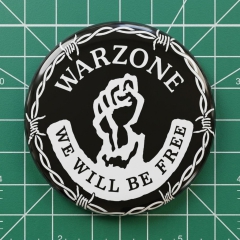 Warzone War Zone Motiv 3 Anstecker mit Sicherheitsnadel Ø 25 mm